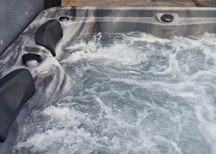 Au Petit Seny, Charme Et Nature Avec Jacuzzi Pro 4*